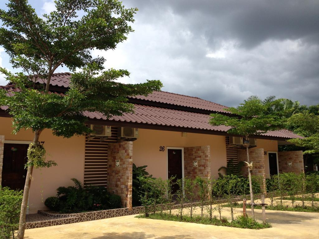 Palm Sweet Resort Chumphon Exterior foto